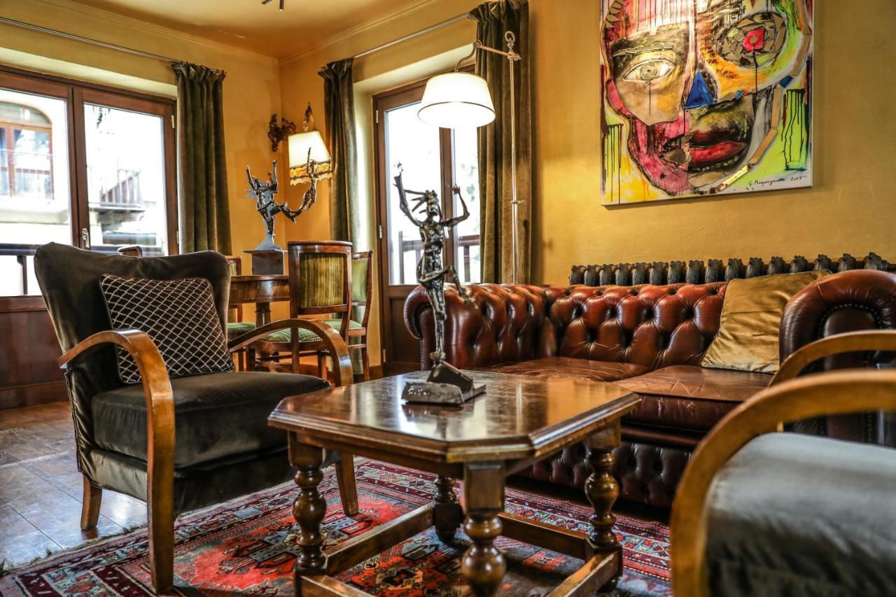 Art Hotel Grandes Murailles Вальтурнанш Экстерьер фото